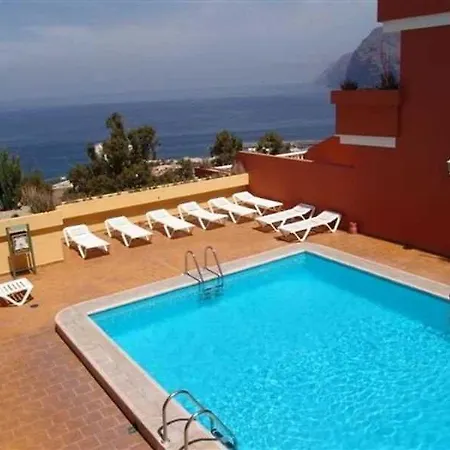 Luna Rossa * Puerto de Santiago (Tenerife)